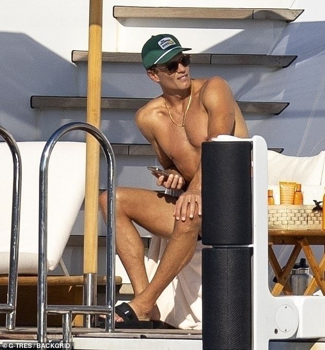 Over the past weekend, Tom whisked himself away to Italy to attend Jeff Bezos and Lauren Sanchez's three-day wedding extravaganza