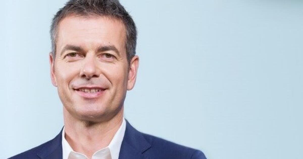 Warner Music Group announces layoffs, larger restructuring plan